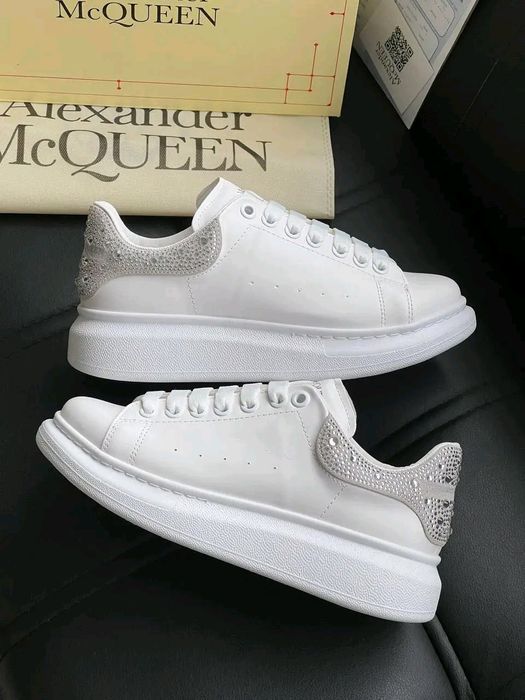 A McQueen Нови Дамски Маратонки с Кутия Различни Цветове [36-40 Номер]