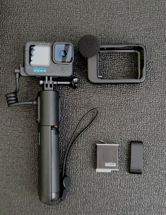 GoPro Hero 12 Black Edition + Trepied Volta + GoPro Media Mod + Baterie Extra