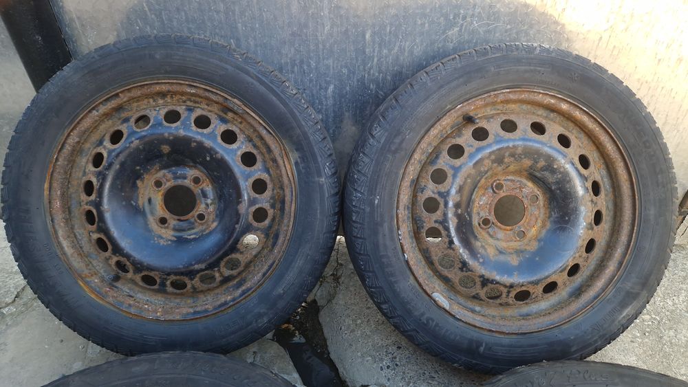 Jante tablă + anvelope iarnă 205/55 R16