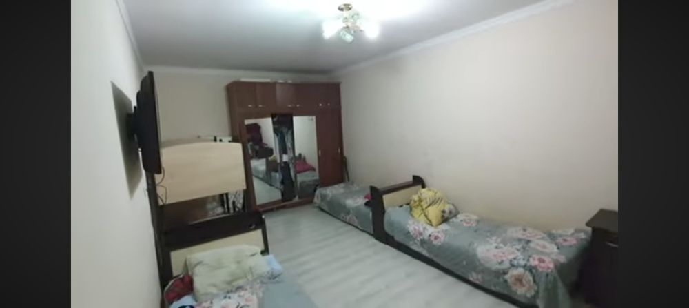 Hovli uy srochni sotiladi