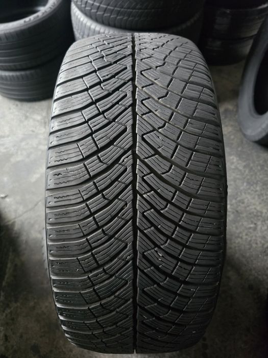 Pirelli 235/40 R19 96W MS iarnă