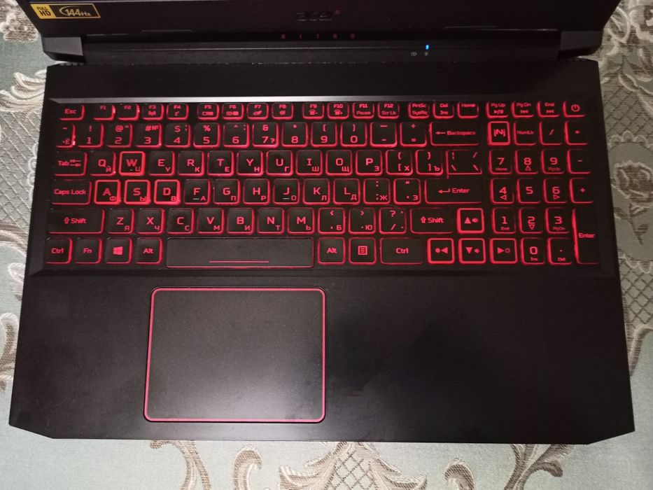 Ноутбук Acer Nitro 5. Core i5, видеокарта Nvidia