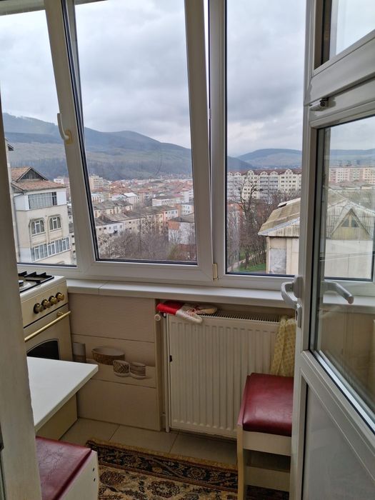 Vând apartament cu o cameră, Calea romanului( lângă OMV)
