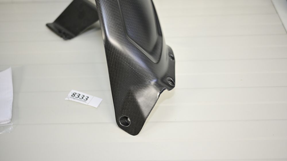 Aparatoare Aripa noroi spate din carbon Ducati Performance Panigale