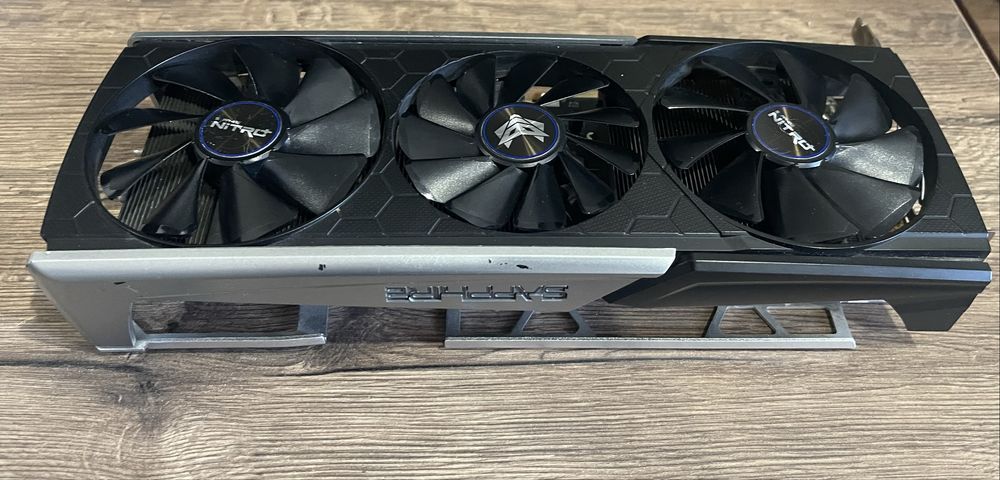продам RX5700XT