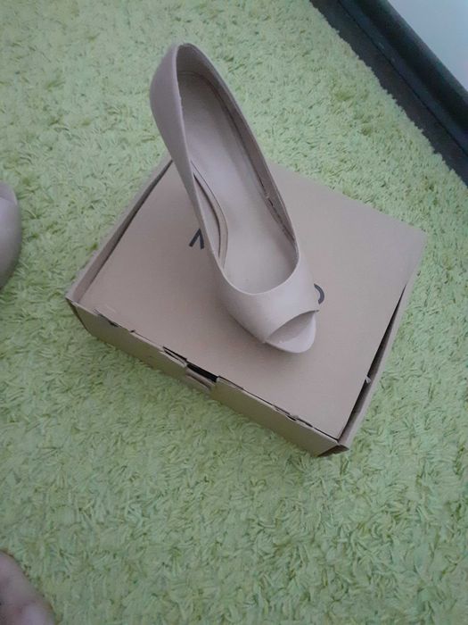 Pantofi mango nude