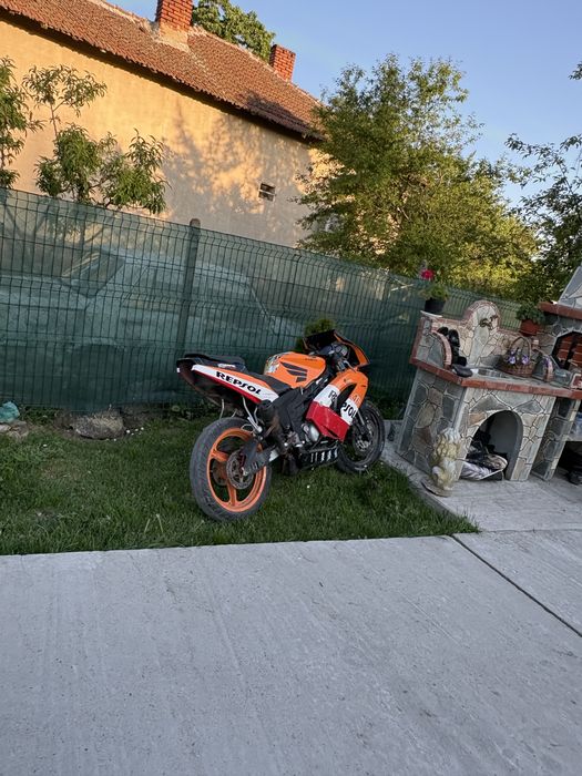 Продвям HONDA 50cc двотактова тел0878437361