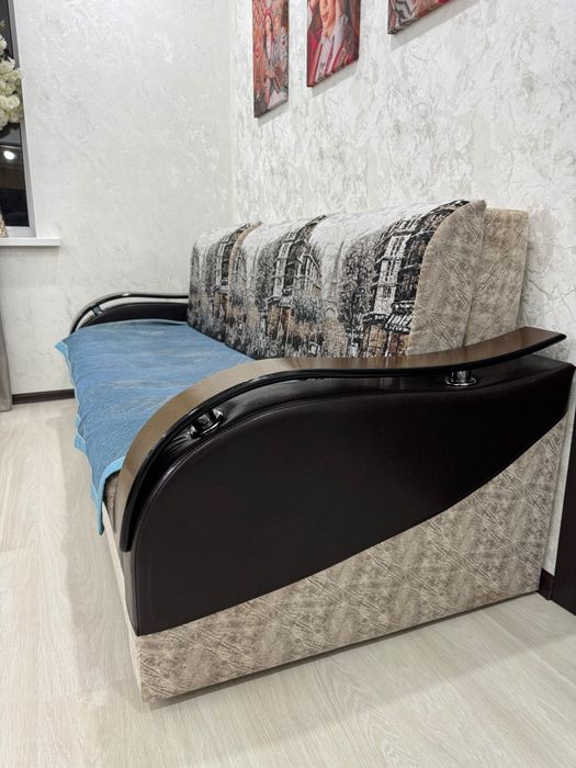 Продам диван раздвижнойБ/У