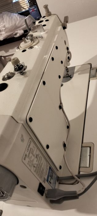 Mașina de cusut liniara Minerva și triploc 4 ate minerva