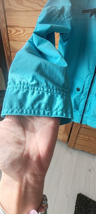 Geaca anti-vant LC Waikiki marime 128-134 cm