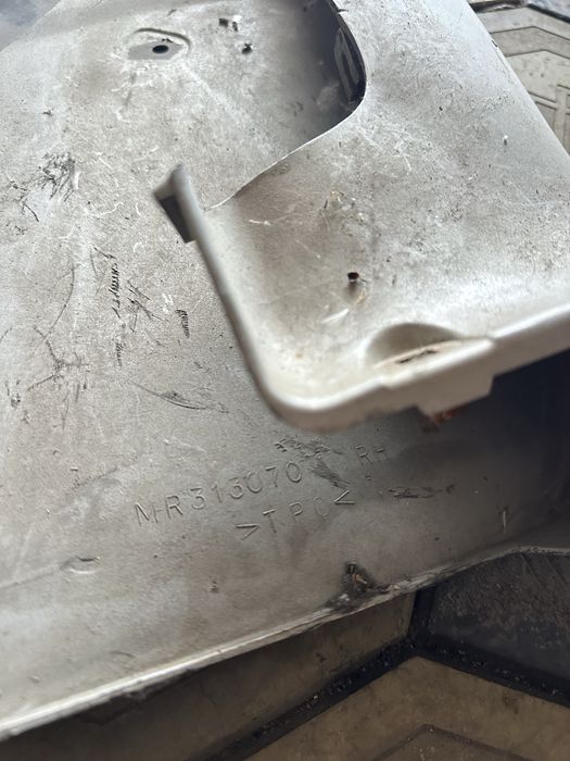 Брызговик паджеро 2, рестайлинг