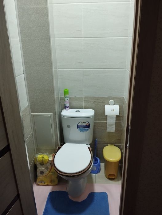 Продаётся Яккасарой т. Аския кўчаси . Бобур  боғи.Висотапотолочка ! 4