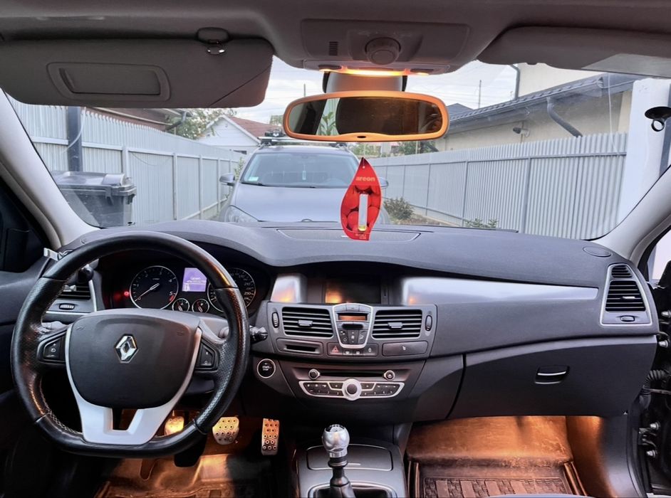 RENAULT Laguna 2011 — imagine 11