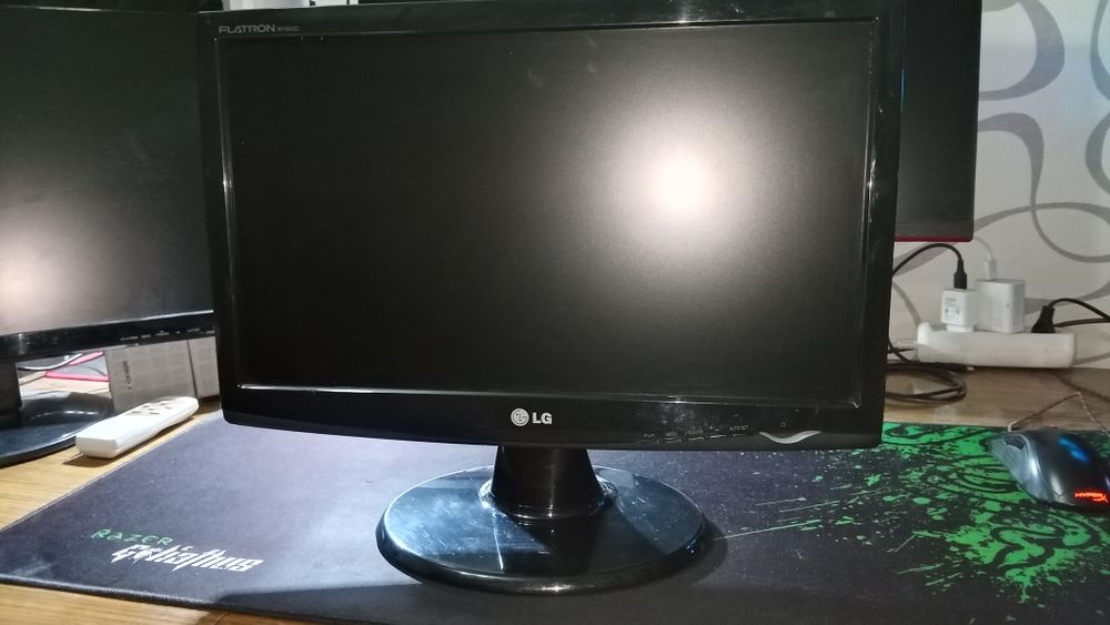 Монитор , lg flatron w 1943 c