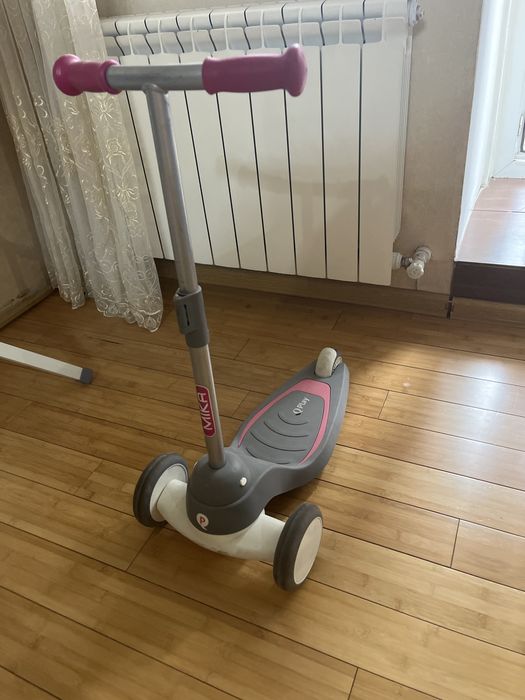 Продам детский самокат.