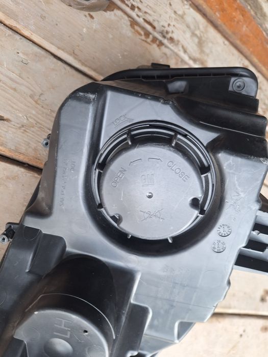 Левая блок  фара