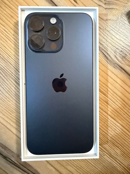 iPhone 15 pro max 256GB