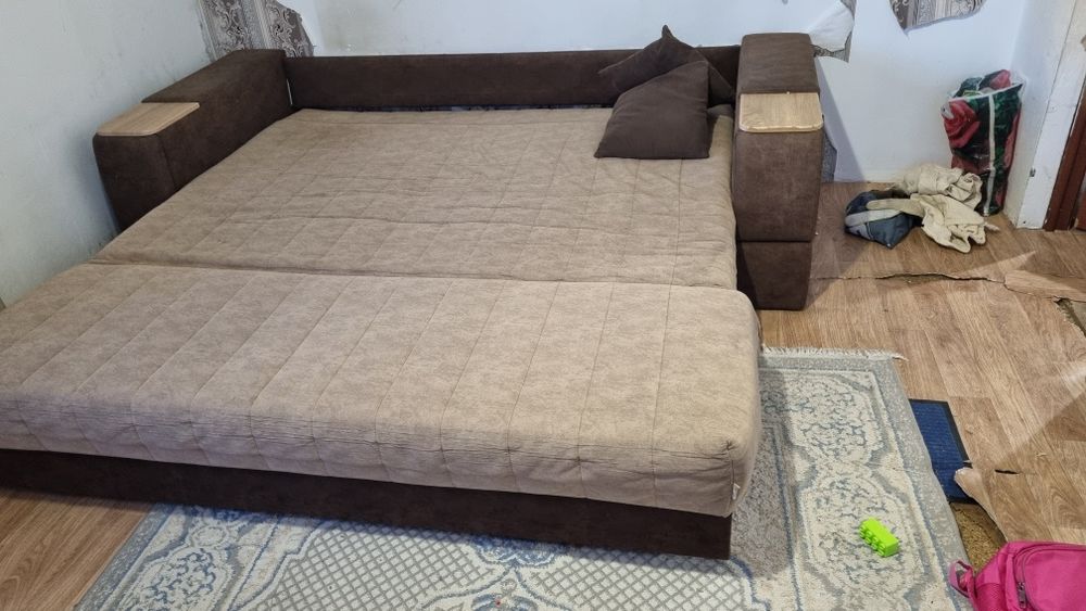 Срочно Диван, б/у  Не дорого