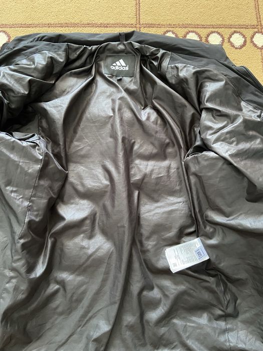 Продам куртки Zara,adidas