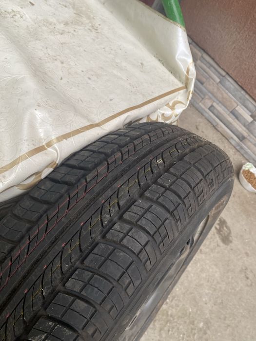 Vand roti polo 9n  de iarna. R14 + Usa din stanga fata (sofer)