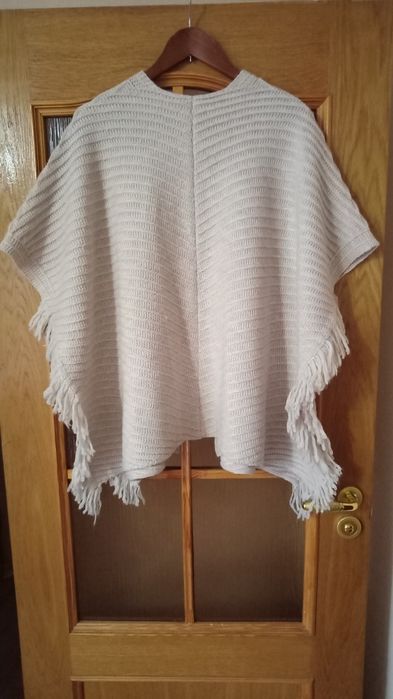 Пончо теплое вязанное. Оверсайз.