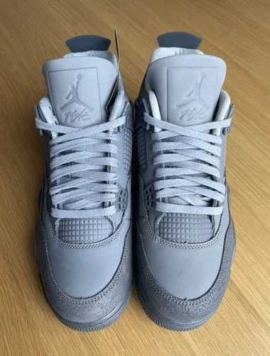Sneakers Jordan4 Wet Cement cu eticheta (nu Nike, Gucci, Adidas, Balenciaga)