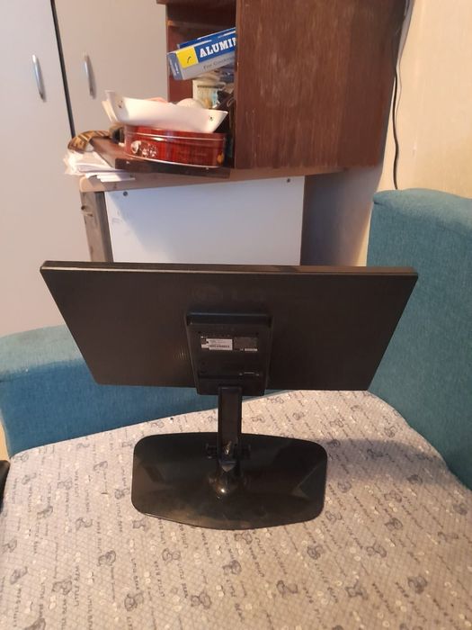 Монитор LG HDMI.