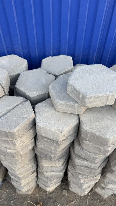 Брусчатка далаға