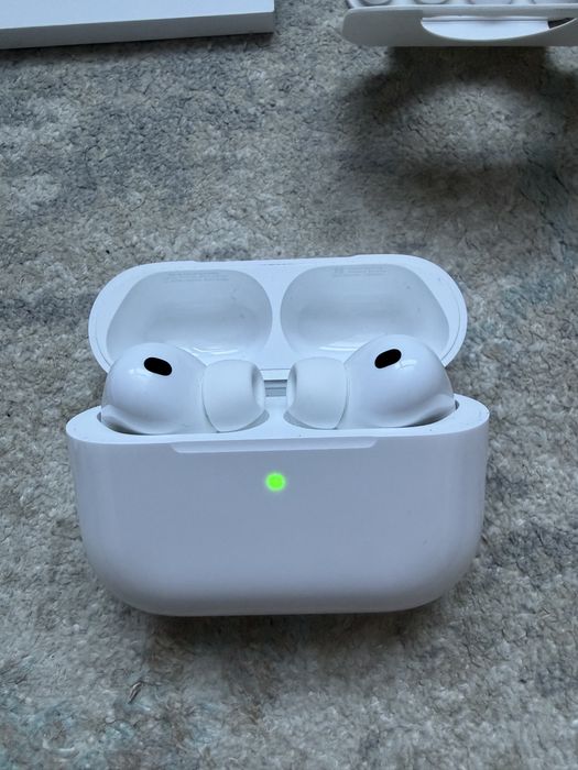 Airpods pro 3 в идеальном состояний