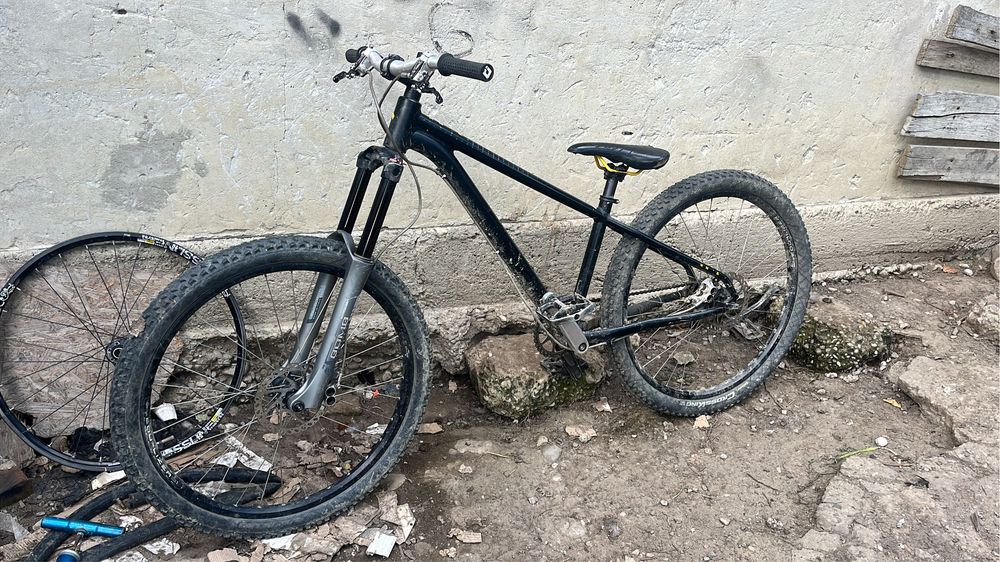 enduro/street dirt bike hardtail agresiv