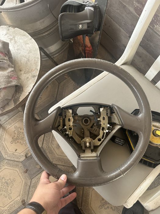 Руль от лексуса рх 300 дорестайл год 2000 бу есть жизненные цараппины