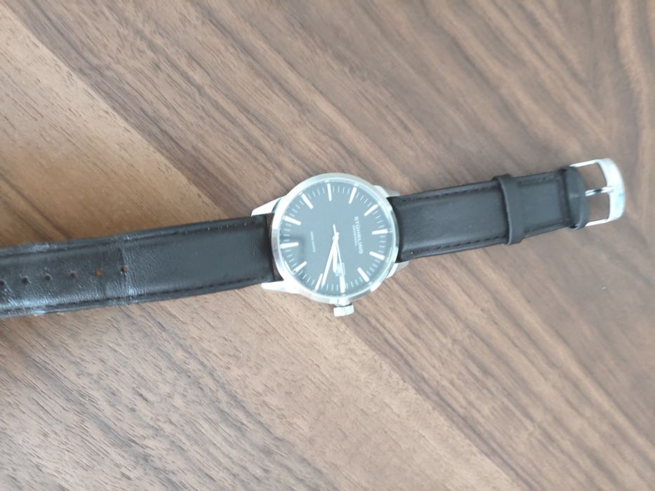 Stührling 42mm часы