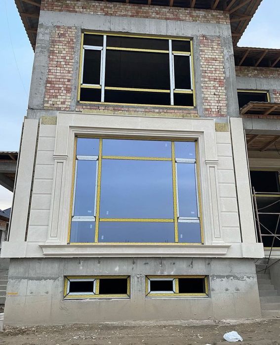 Окна двери витражи из металла пластика