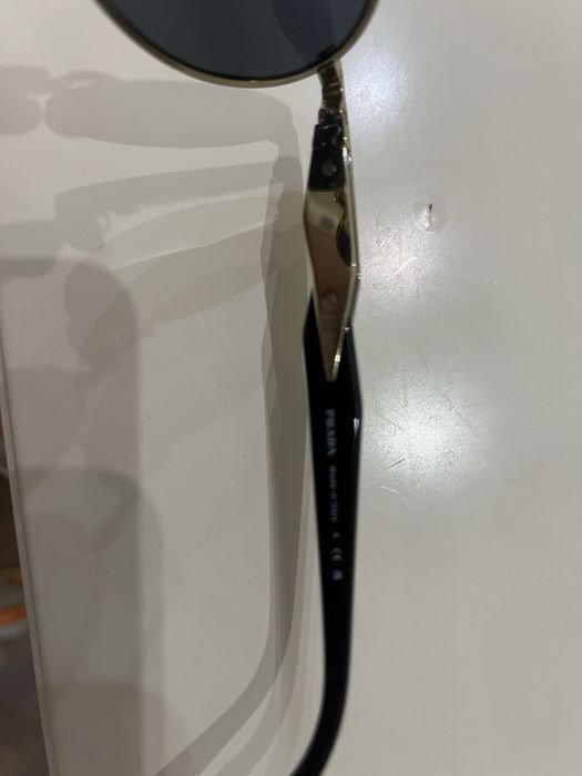 солнце защитные очки prada