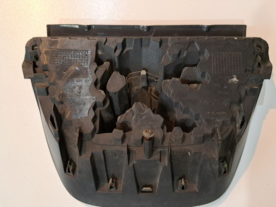 Пежо 308 емблема