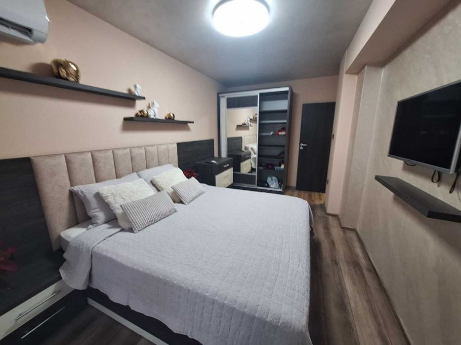 Продава се Двустаен апартамент в Пловдив, Център - 63 кв.м за 2445 €/кв.м - Снимка #5