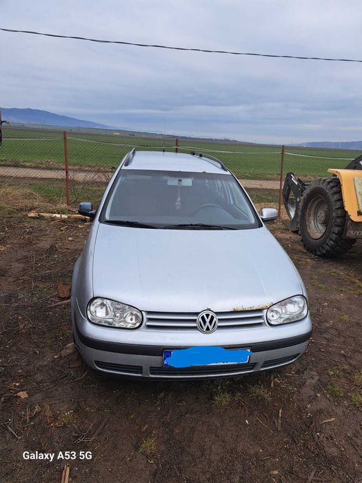 De vanzare autoturism VW Golf 4