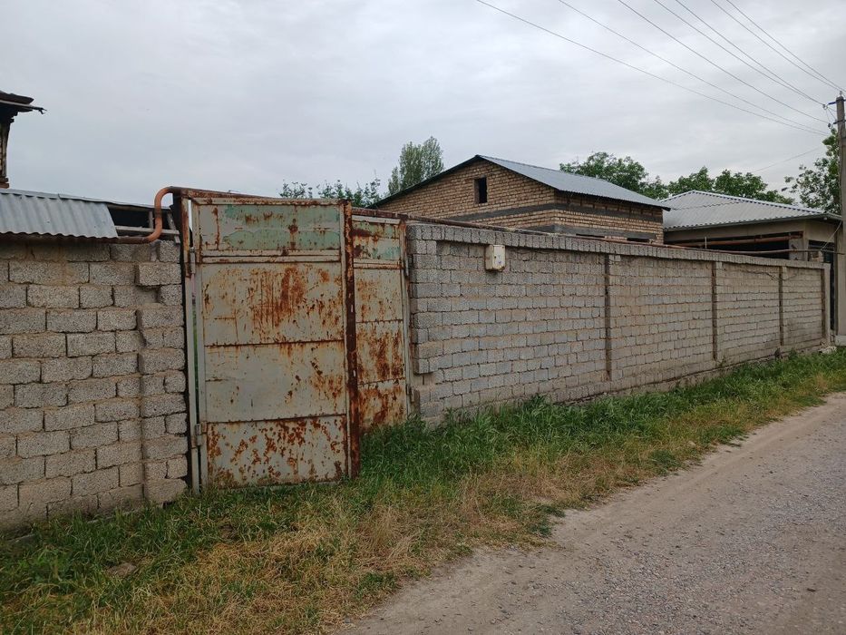 Уй ховли сотилади