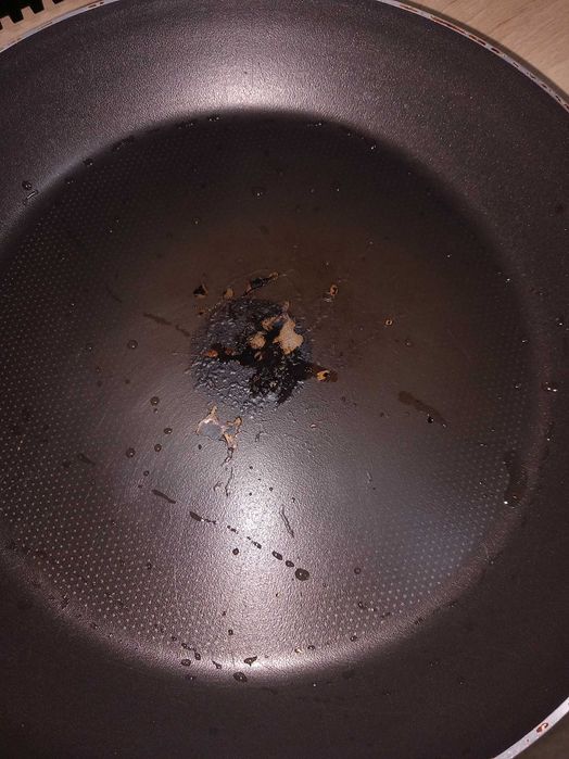 Tefal тиган, възможен канцероген според производителя