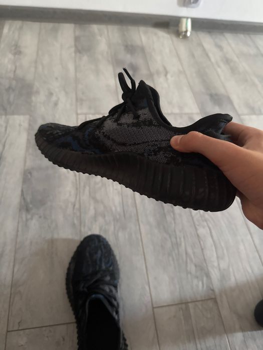 vand yeezy 350 originali