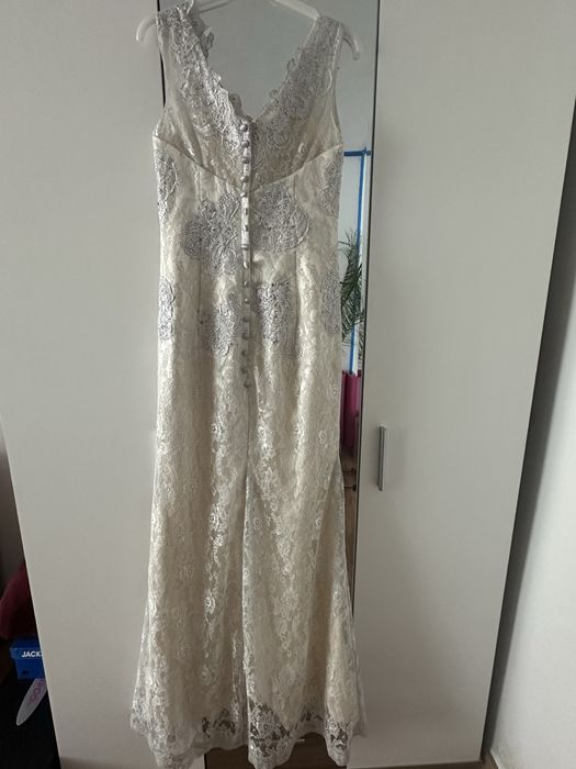 Vand rochie de mireasa