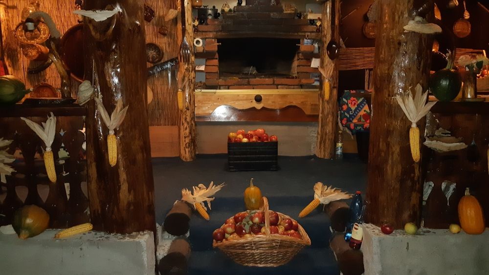 Mobilier rustic de curte