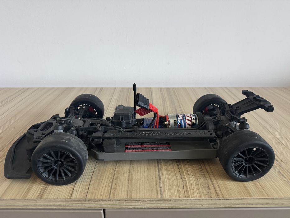 De vanzare Traxxas Toyota Supra sasiu 4-tex
