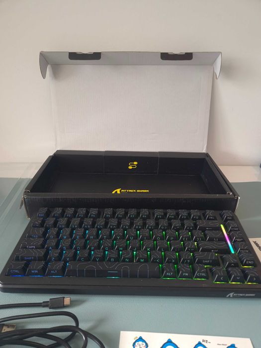 [REDUCERE-50%][GARANTIE 1 AN] Tastatura mecanica magnetica ATTACK SHARK Rapid Trigger Negru Open Box