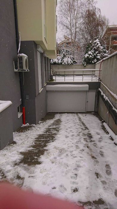 Дава се под наем Гараж / Паркомясто в София, Студентски град - 28 кв.м за 99.45 € - Снимка #1