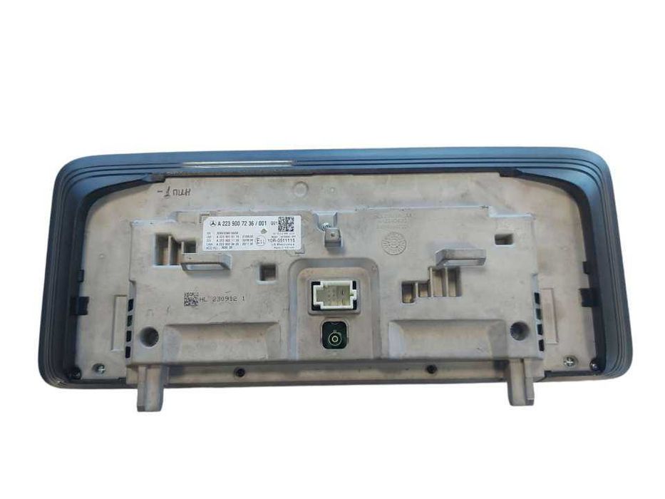 Mercedes S223 - Екран