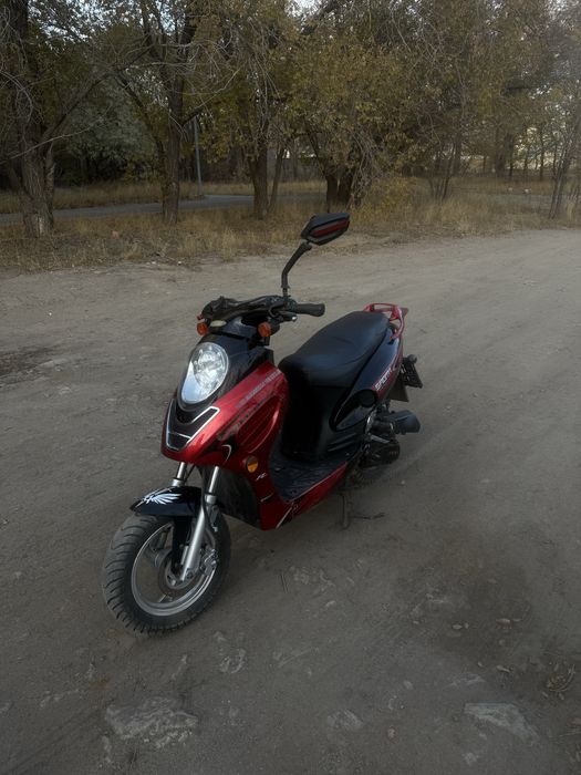 Продаю скутер racer sagita