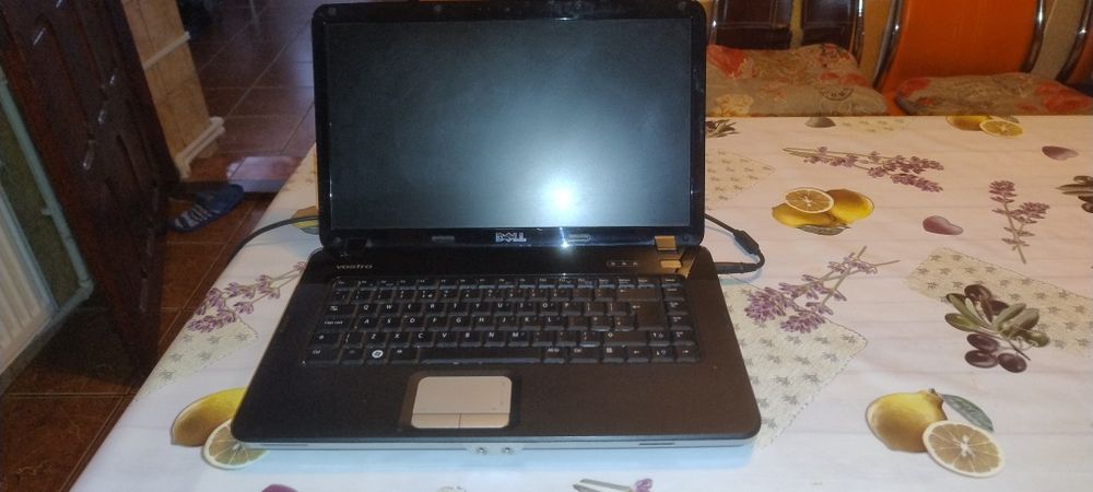 Dell Vostro , 6gb ram , ssd.