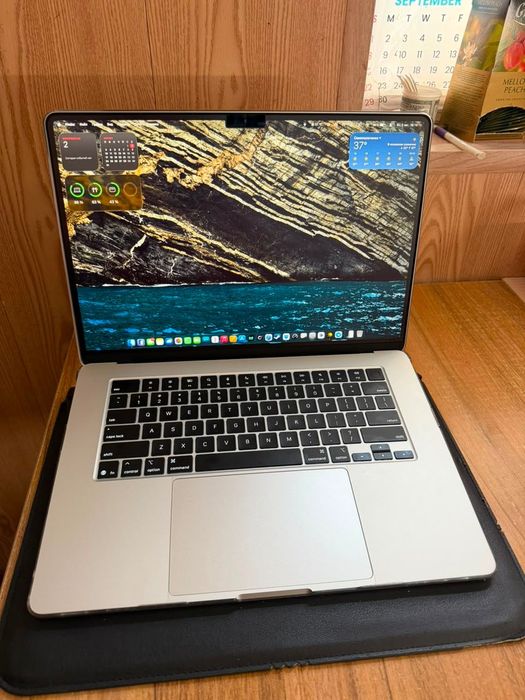 MacBook Air 15.3 M4 2025