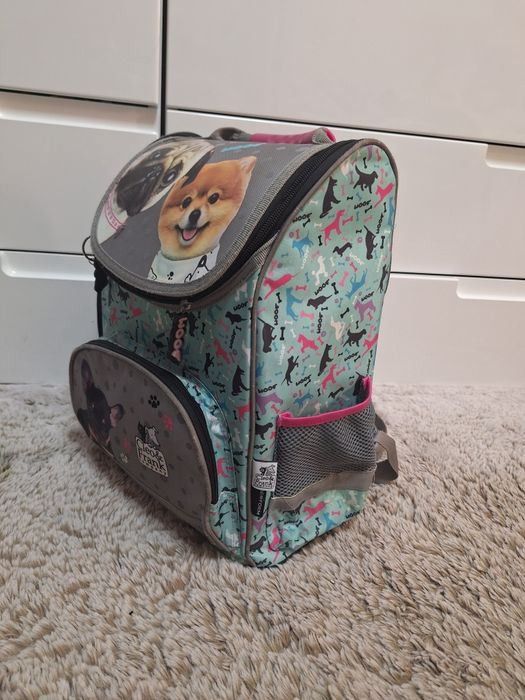 Ергономична ученическа раница